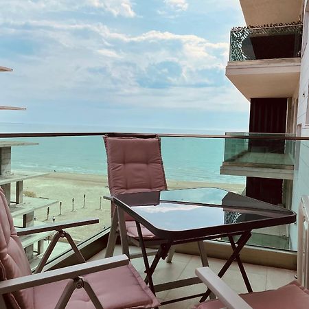 Sea View Luxury Apartament Năvodari Екстериор снимка